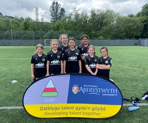 Girls tag rugby
