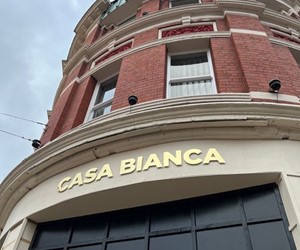 Casa Bianca current